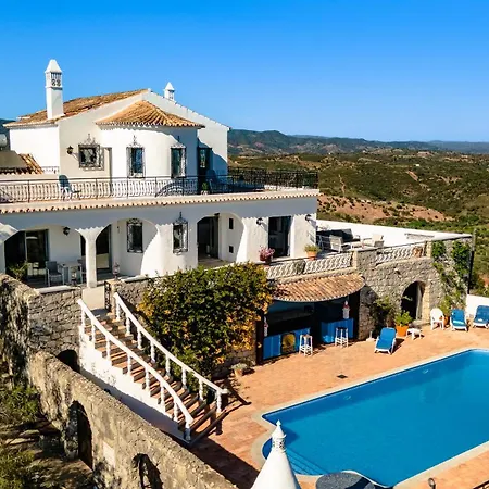Beautiful Renovated Hilltop And Heated Pool וילה סאו בראס דה אלפורטל