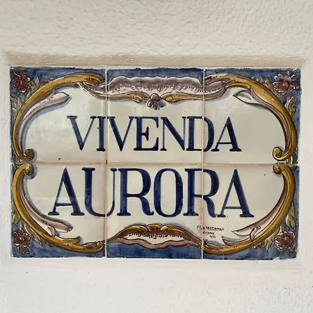 Beautiful Renovated Hilltop And Heated Pool Villa