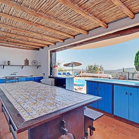 Villa Beautiful Renovated Hilltop And Heated Pool