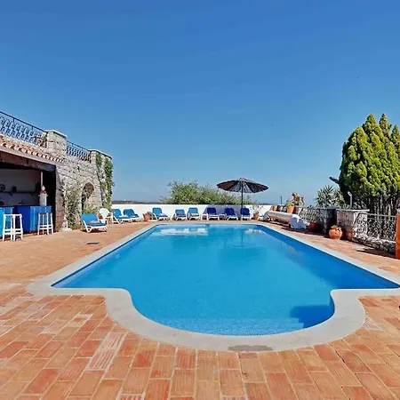 Beautiful Renovated Hilltop And Heated Pool *